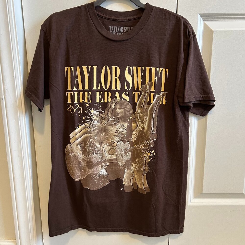 Taylor Swift Eras Tour (2023) Fearless Tshirt, Medium